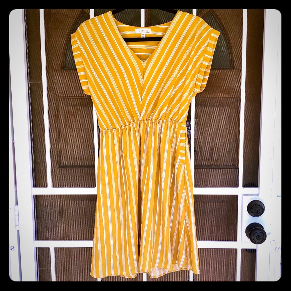 Like🌷New MONTEAU Striped Yellow Dress w/ Pockets